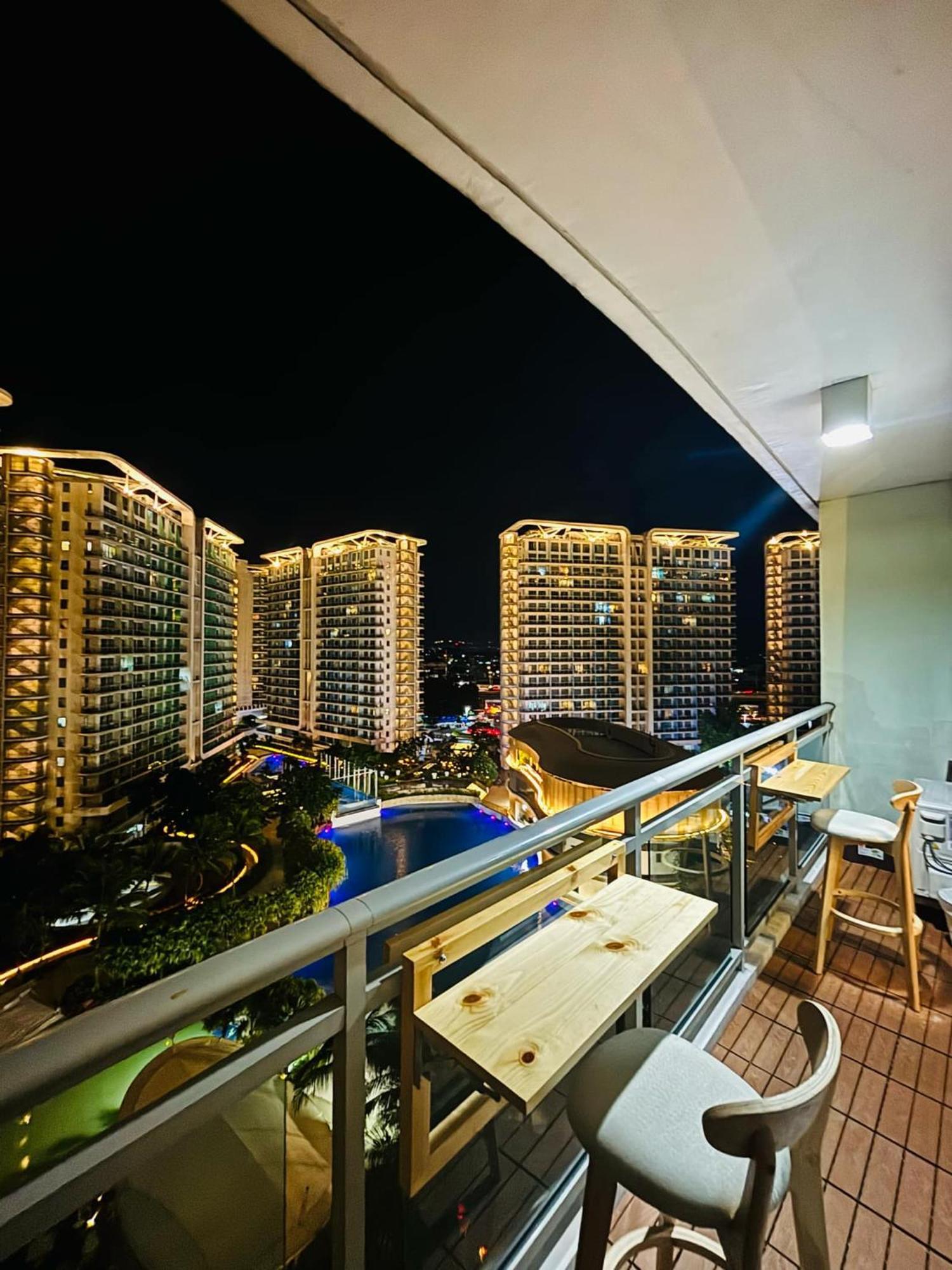 Holiday Escape Philippines Manila Exterior foto